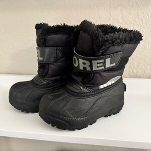 Sorrel toddler snow boots size 9
